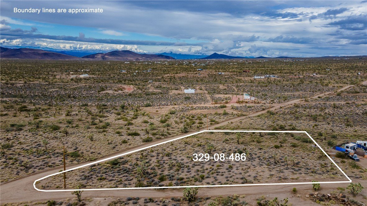 Residential Land in White Hills