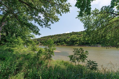 Riverfront Land in Pecan Plantation