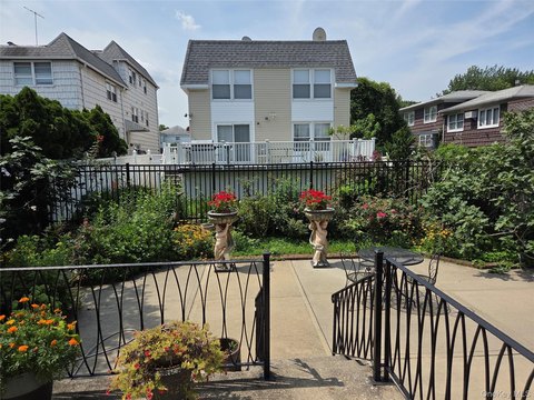 Eight-Bedroom Duplex