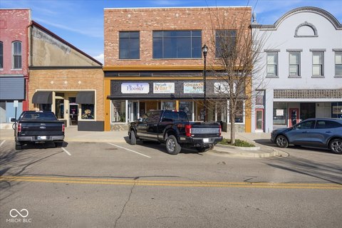 Downtown Shelbyville Office Suite for Rent