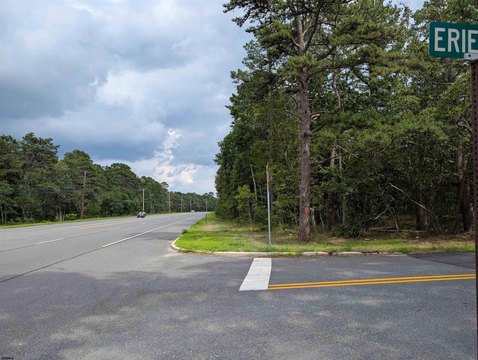 Residential Land in Folsom Borough