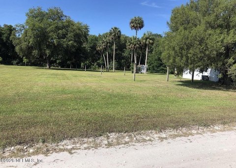 LAND - Crescent City, FL