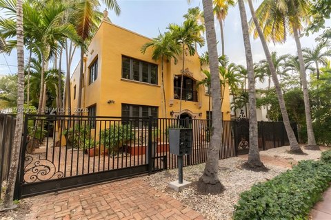 Eight-Unit Multifamily with In-Unit Laundry