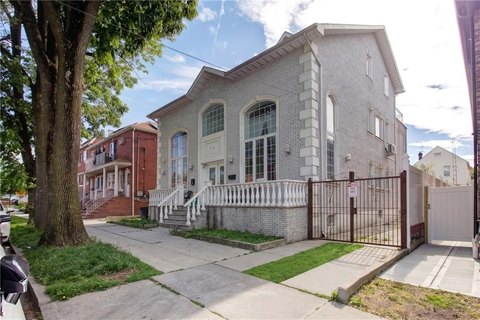 Detached Two-Family Home, Queens