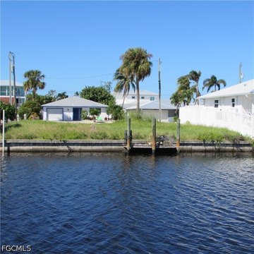 Land, Bokeelia, FL