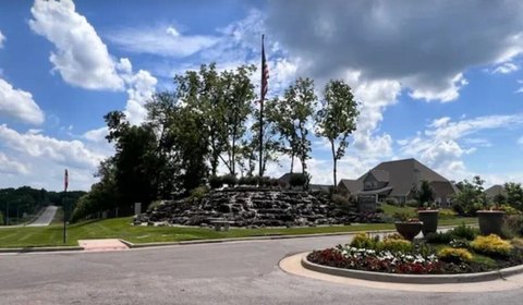 Residential Land in Springfield Neighborhood