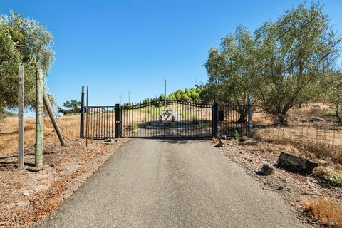 LAND - Santa Rosa, CA