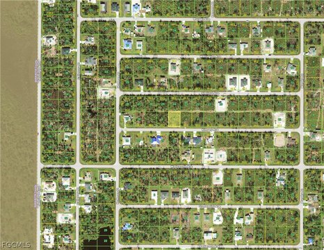 Port Charlotte Land Opportunity