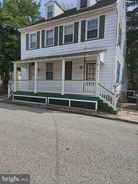 Charming Duplex in Vincentown Village