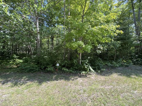 Land, Kinross, MI
