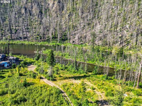 McKenzie Riverfront Land Ready to Build