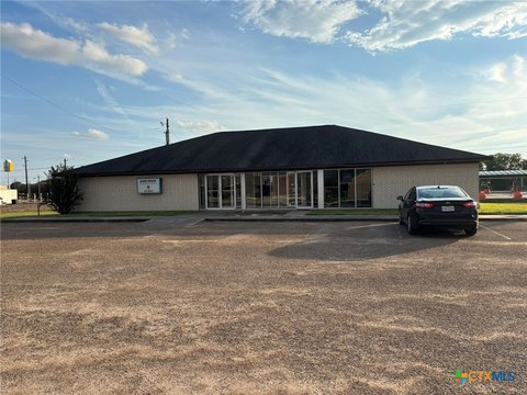 Multi-Tenant Office Building Investment