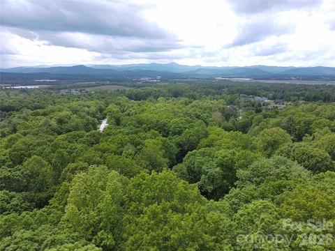 LAND - Hendersonville, NC