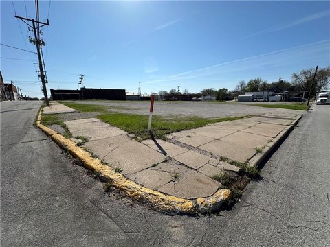 Richmond Commercial Lot Ready to Build