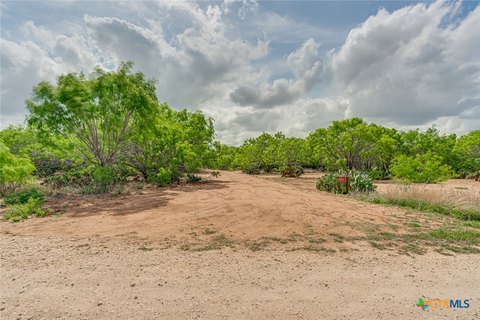 Floresville, Texas Land Parcel