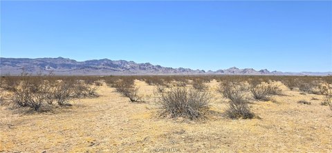 Land, Golden Valley, AZ