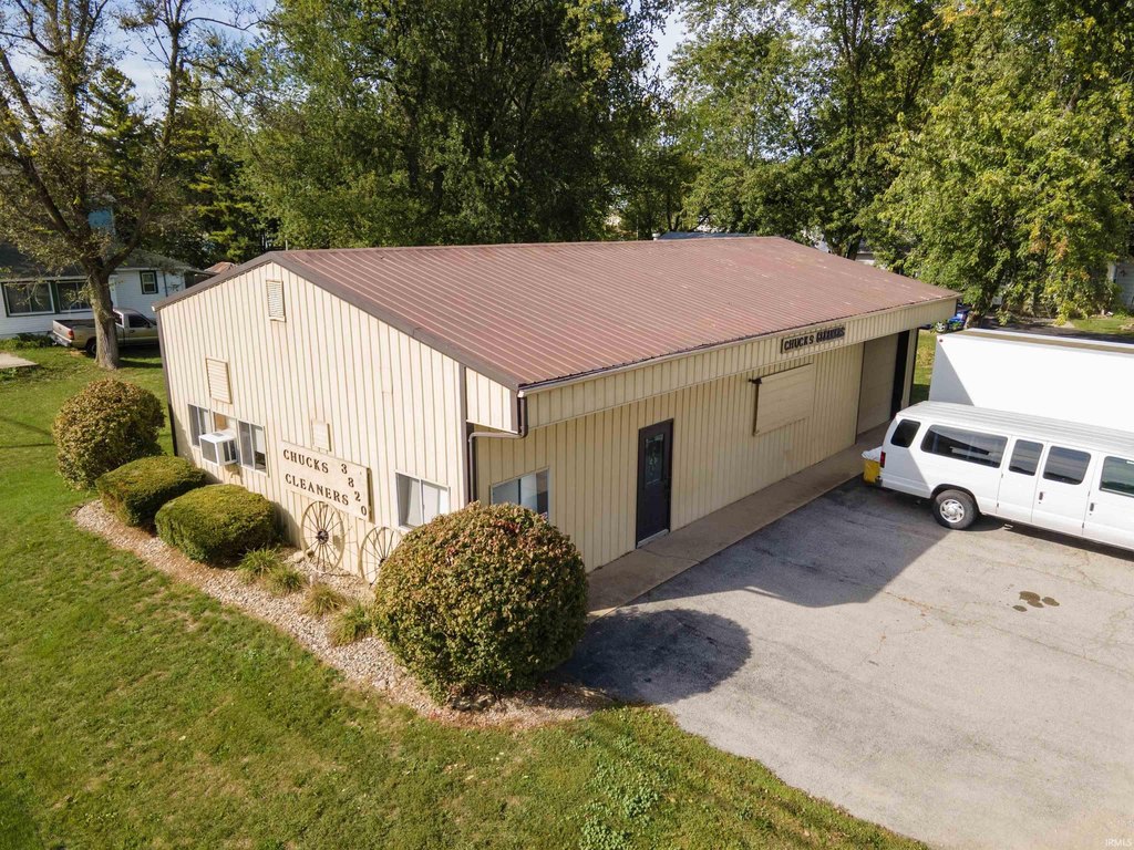 3820 Bellefontaine Rd, Hamilton, IN 46742-9363