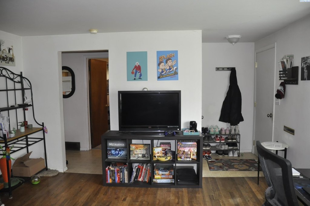 Picture 4