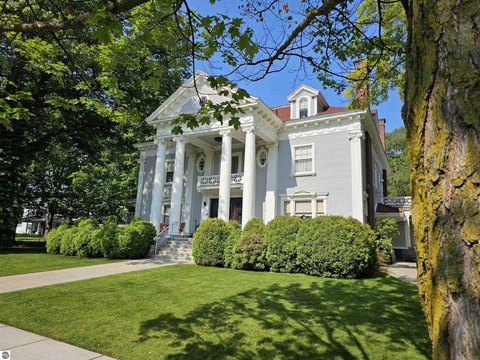 Historic Inn with Carriage House