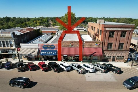 Downtown Crockett Building For Sale