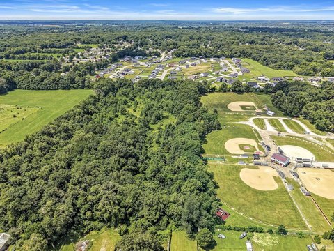 Residential Land in Baugo Township