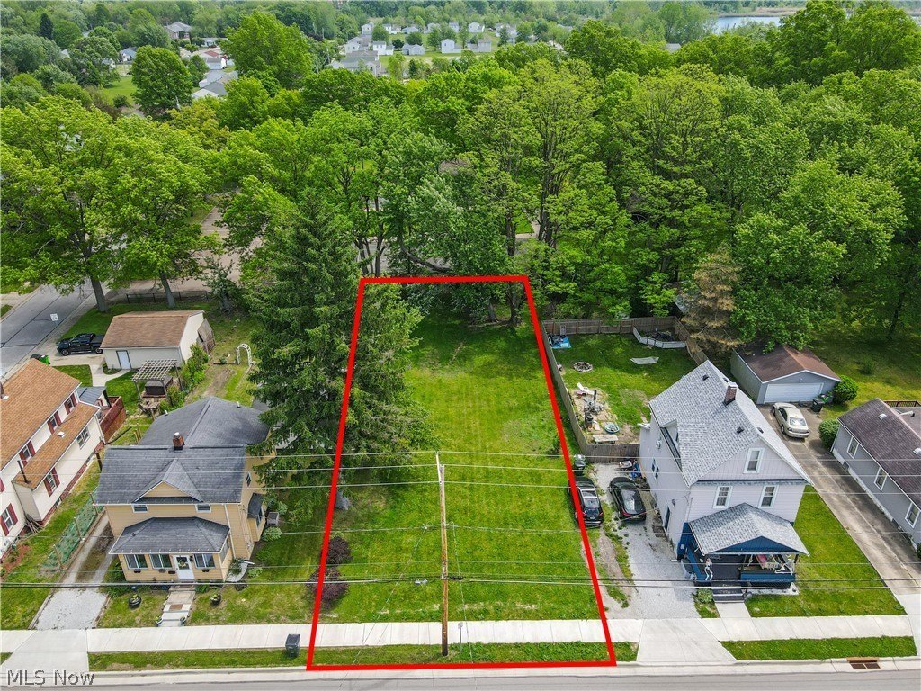 Residential Lot in Growing Area
