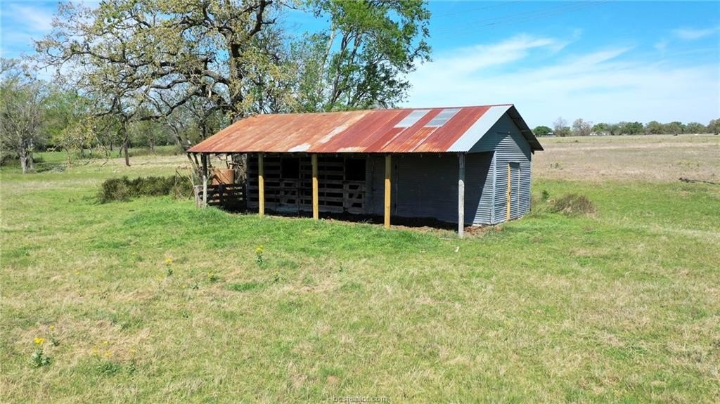 Unrestricted Land Tract in Madisonville
