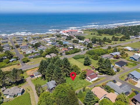 LAND - Yachats, OR