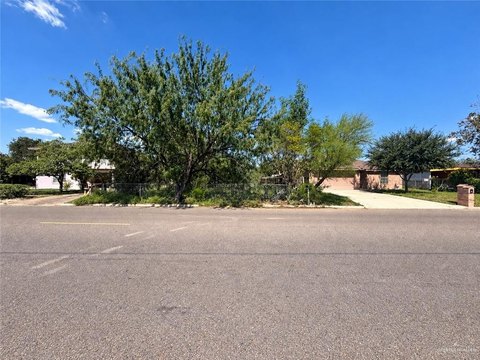Land, Mission, TX