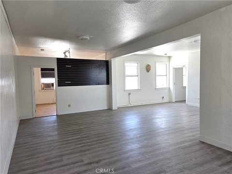 Light-Filled Flex Space