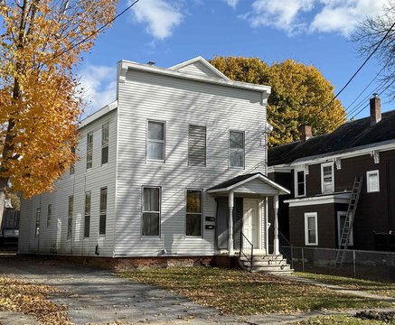 Renovated Duplex in Rutland City