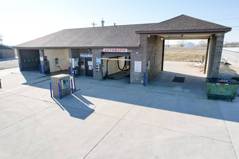 4-Bay Car Wash with Self-Serve Bays