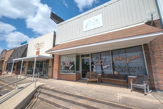 Ackerman Restaurant Opportunity on Main