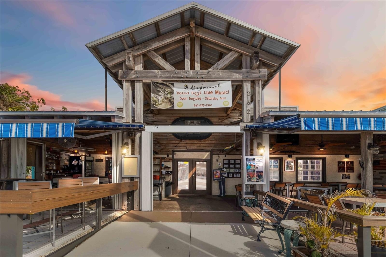 Englewood Restaurant & Bar Venue