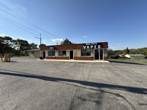 Lockport Commercial Building For Sale