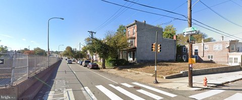 LAND - PHILADELPHIA, PA