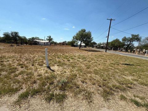 Residential Land in Carrizo Springs