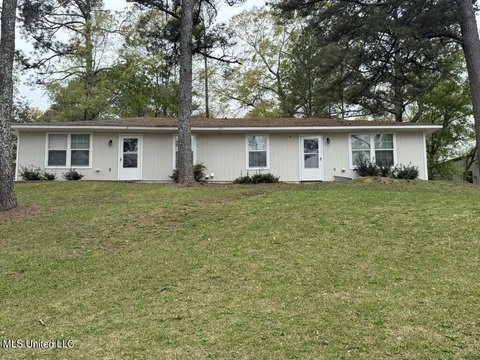 Income-Producing Duplex in Jackson, MS