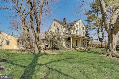 Residential Land Development with Farmhouse