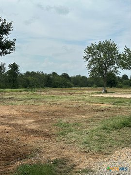 Acre Land in Luling, TX