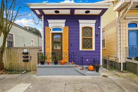 Historic Triplex With Front Porch