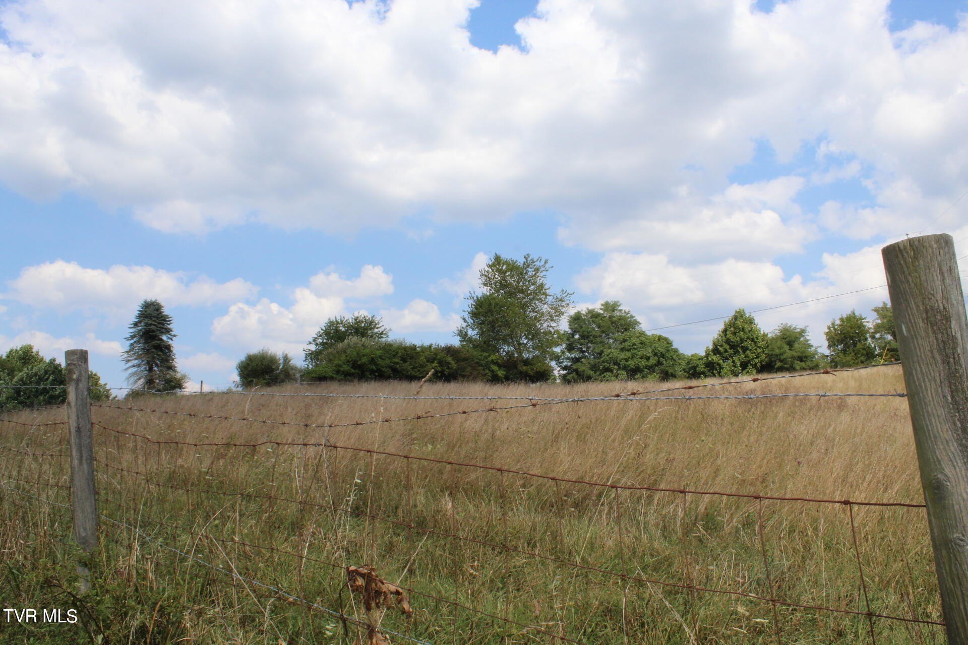 Chilhowie Land with Utilities