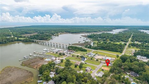 Land, Theodore, AL
