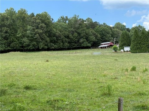 LAND - King, NC