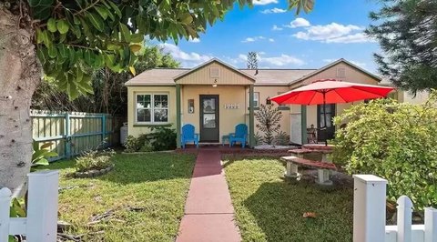 Half Duplex - MADEIRA BEACH, FL