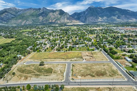 Single-Family Estate Lot with Views