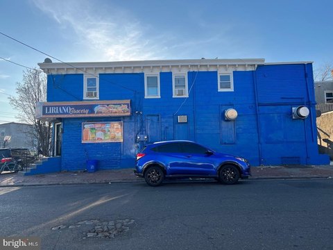 Retail Property in Camden, NJ