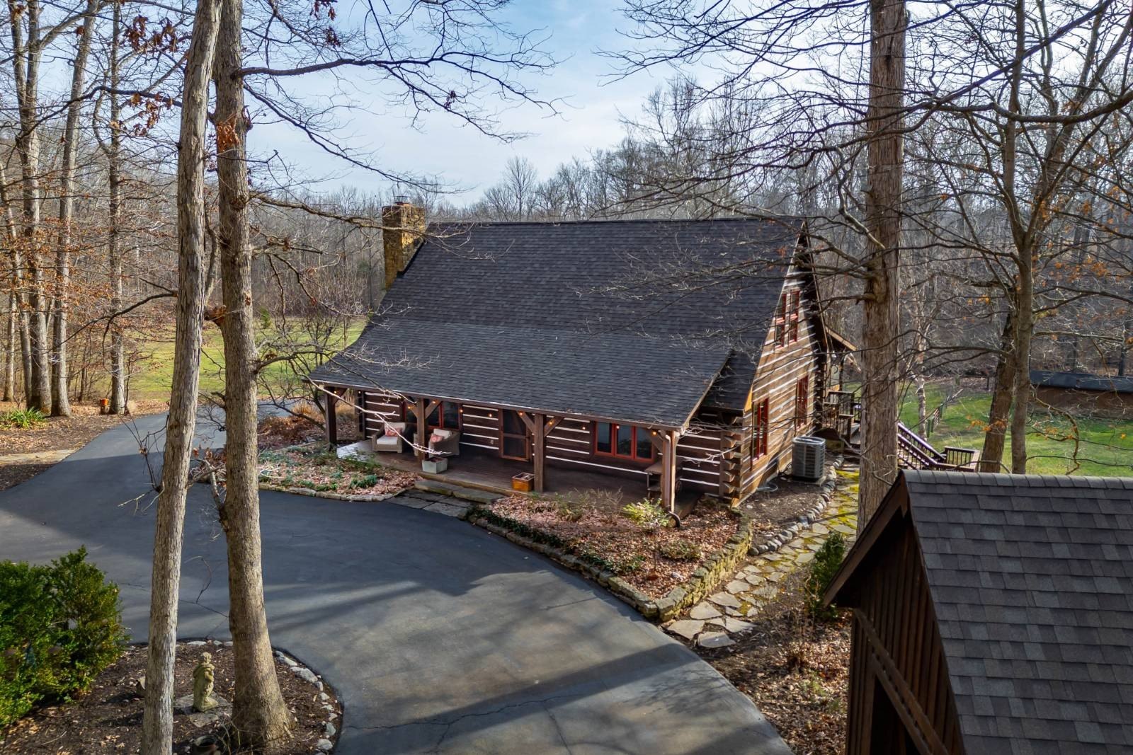Trafalgar Farm/Estate on 62 Acres