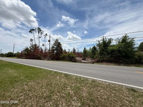 Residential Land in Lynn Haven