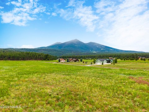 Land with San Francisco Peaks View